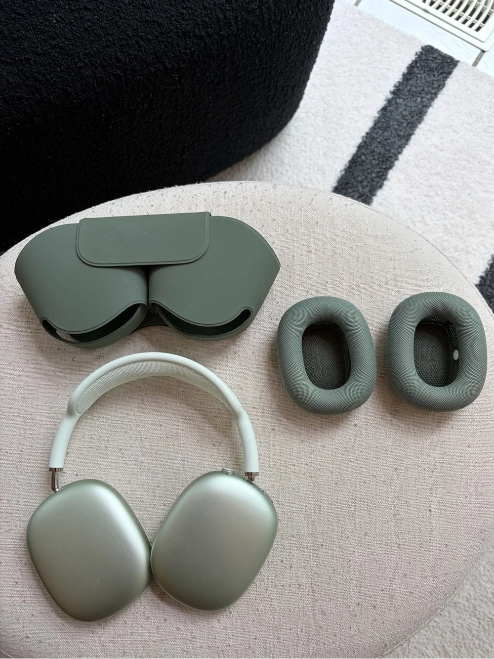 Green Apple AirPods Max Over-Ear Headphones with Matching Case